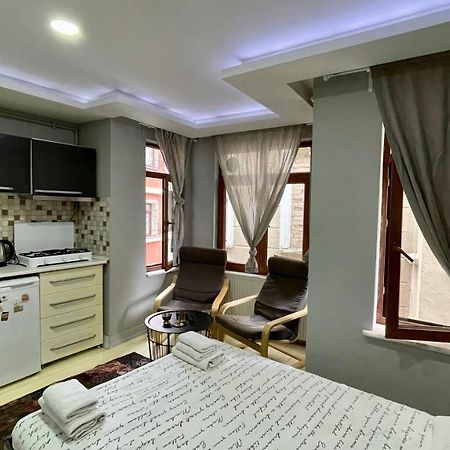 Likya) Lovely Apartment In Historical Place In Beyoglu) Istanbul Exterior photo